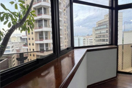 Apartamento com 3 dormitórios à venda, 160 m² por R$ 2.790.000,00 - Itaim Bibi - São Paulo/SP