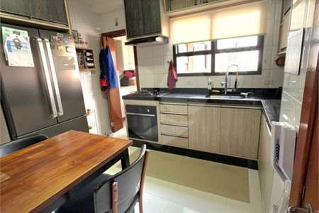Apartamento à venda com 3 quartos, sendo 1 suíte, em Nova Petrópolis, São Bernardo do Campo, SP