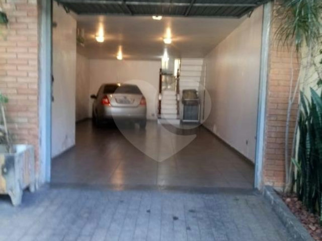 Sobrado à venda com 3 quartos, sendo 1 suíte,  em Tremembé, São Paulo, SP