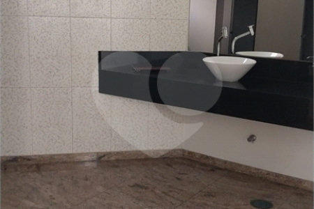 Apartamento à venda ou para alugar com 5 quartos, sendo 3 suítes,  em Tatuapé, São Paulo, SP