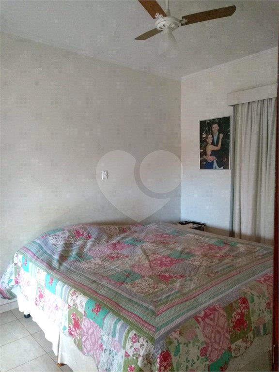 Sobrado à venda com 3 quartos, sendo 2 suítes, no Centro, Araraquara, SP