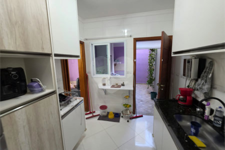 Casa em condomínio à venda com 3 quartos, sendo 1 suíte, em Vila Pereira Cerca, São Paulo, SP