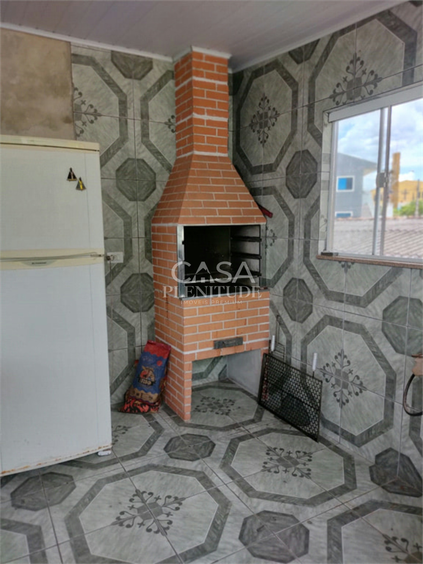 Casa à venda com 4 quartos, sendo 1 suíte, em Parque das Laranjeiras, Sorocaba, SP