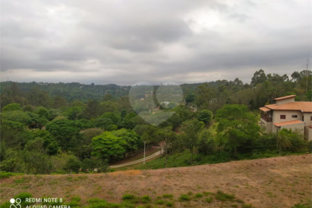 Casa à venda com 7 quartos, sendo 3 suítes, em Fazenda Marajoara, Campo Limpo Paulista, SP