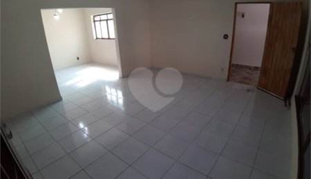 Casa à venda com 3 quartos, sendo 1 suíte,  em Vila Gomes, São Paulo, SP