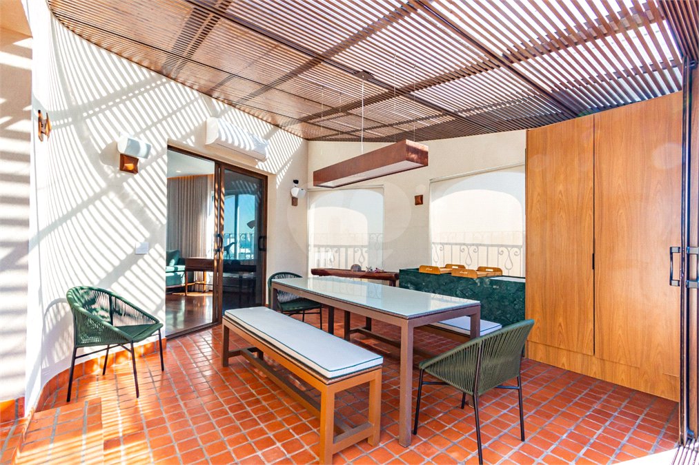 Cobertura à venda com 4 quartos, sendo 2 suítes,  em Santo Amaro, São Paulo, SP