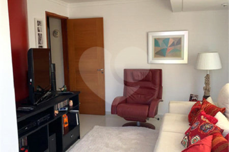 Apartamento à venda com 3 quartos, sendo 1 suíte, em Água Fria, São Paulo, SP