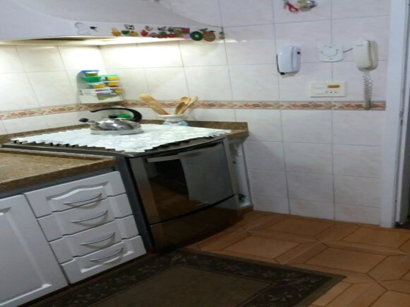 Casa à venda com 3 quartos, sendo 1 suíte,  no condomínio Alameda do Eucaliptos, São Paulo - SP