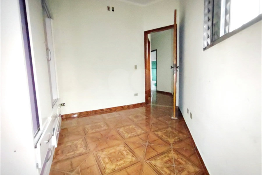Sobrado à venda com 3 quartos em Tremembé, São Paulo, SP