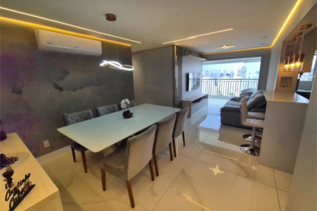 Apartamento à venda com 3 quartos, sendo 2 suítes,  em Jardim Caboré, São Paulo, SP