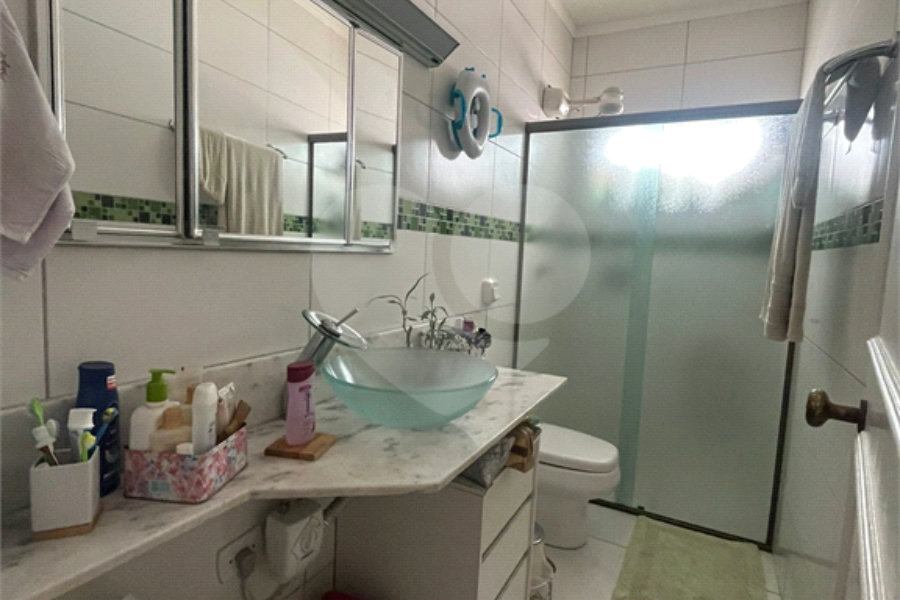 Casa à venda com 4 quartos, sendo 1 suíte, em Horto, São Paulo, SP