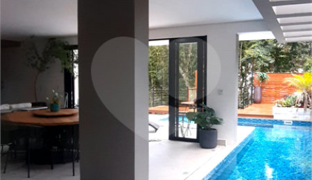 Casa à venda com 4 suítes no condomínio Jardim Itatinga, São Paulo - SP