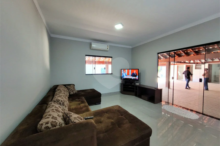 Bela casa à venda no Bairro Convívio Santa Tereza em Piracicaba - SP.