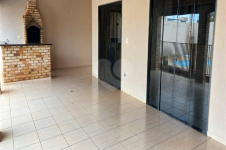 Casa à venda com 3 quartos, sendo 1 suíte, em Ipê, Três Lagoas, MS