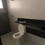 Casa à venda com 5 quartos, sendo 3 suítes, no condomínio Figueira Garden, Atibaia - SP