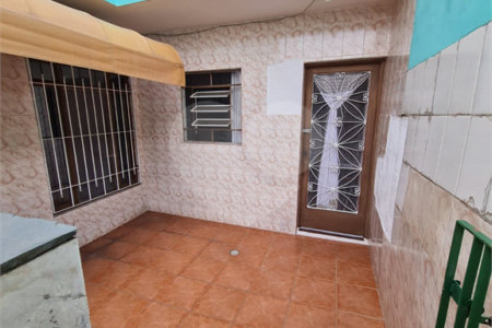 Casa à venda com 6 quartos em Vila dos Remédios, São Paulo, SP