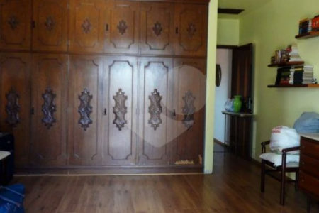 Casa à venda com 3 quartos, sendo 1 suíte, em Santa Teresinha, São Paulo, SP