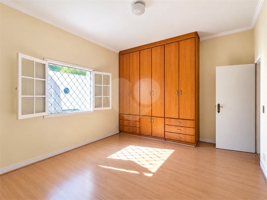 Casa Térrea à venda com 3 quartos, sendo 2 suítes,  em Brooklin Velho, São Paulo, SP