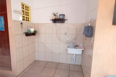 Casa à venda com 3 quartos, sendo 1 suíte,  no Centro, Mogi das Cruzes, SP