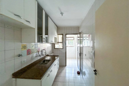 Apartamento à venda com 3 quartos, sendo 1 suíte,  em Planalto Paulista, São Paulo, SP