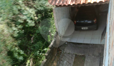 Casa à venda com 4 quartos, sendo 2 suítes,  no condomínio Residencial Parque Cerros Verdes, Mairiporã - SP