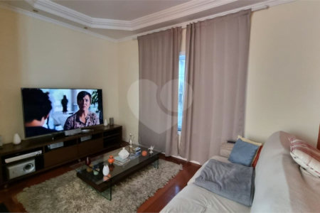Casa à venda com 3 suítes em Jardim Trussardi, São Paulo, SP