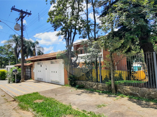 Casa à venda ou para alugar com 4 quartos, sendo 2 suítes,  em Mantiqueira, Mairiporã, SP
