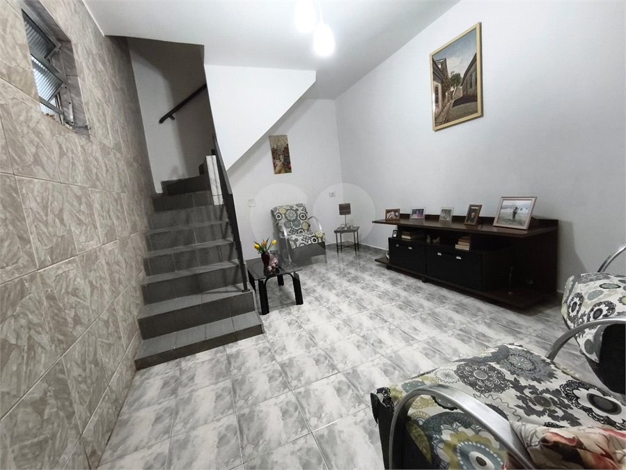 Sobrado à venda com 3 quartos no Brasilândia, São Paulo, SP