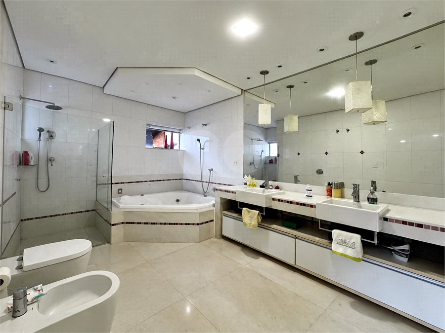 Casa à venda com 3 suítes no condomínio Village D'avignon, Sorocaba - SP