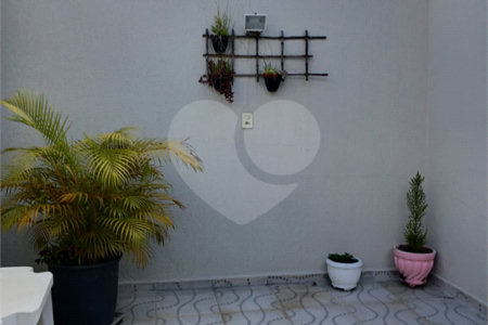 Sobrado à venda com 3 quartos, sendo 1 suíte, em Jardim Humaitá, São Paulo, SP