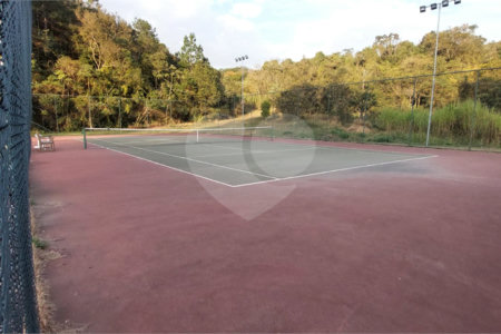 Casa à venda com 4 suítes no condomínio Itaporã, Atibaia - SP