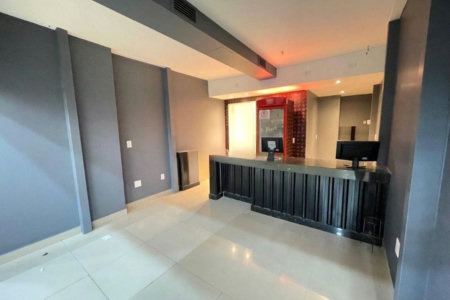 Loja Comercial para venda e locação, Gonzaga, Santos - LO0051.