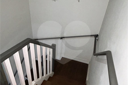 Sobrado à venda com 3 quartos em Água Fria, São Paulo, SP