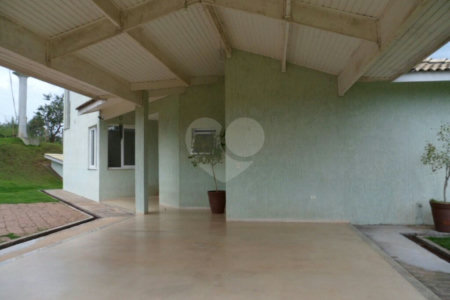 Casa à venda com 4 quartos, sendo 2 suítes, em Pinhal, Jarinu, SP