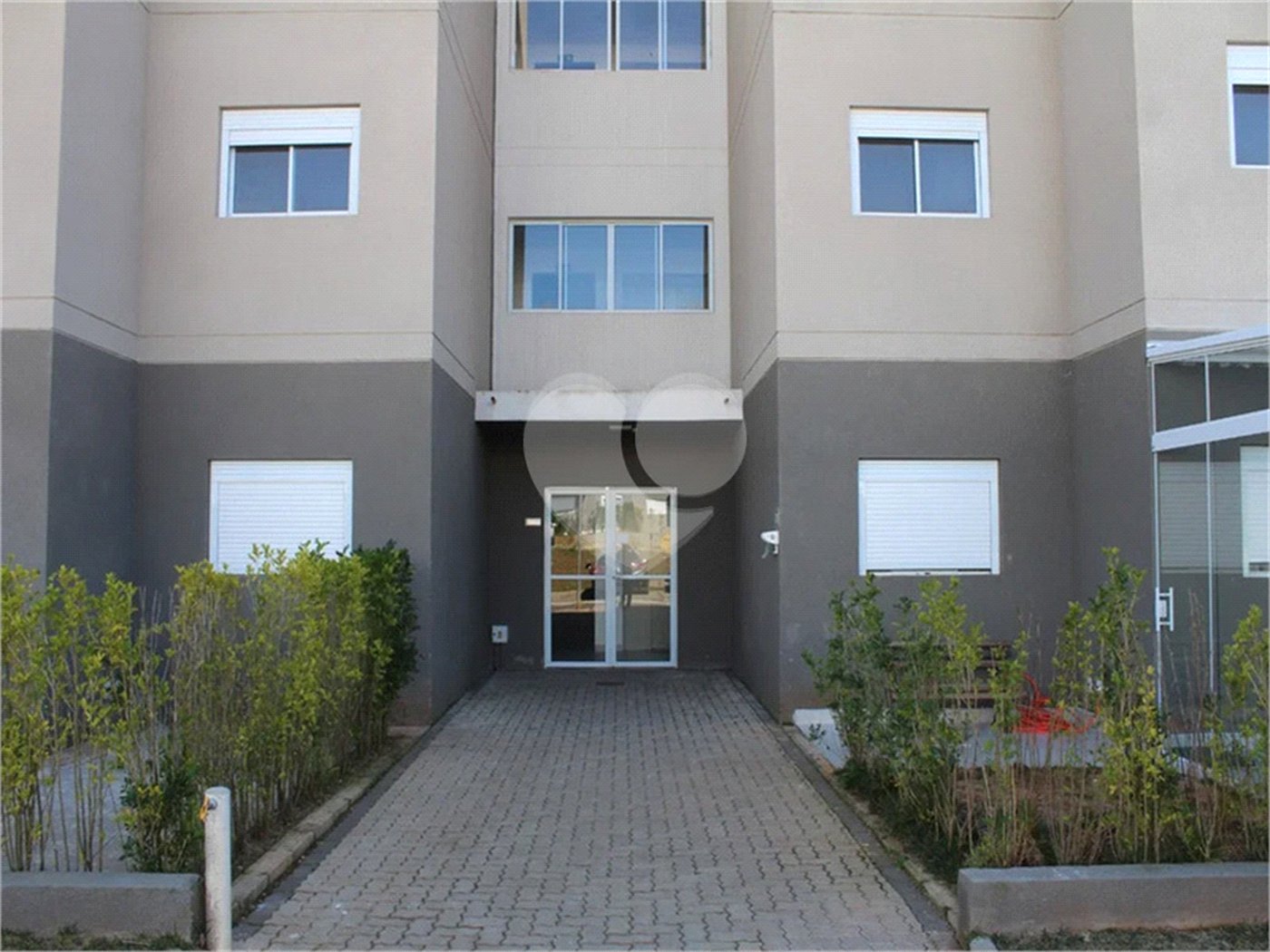 Apartamento à venda com 2 quartos, sendo 1 suíte,  em Bairro do Cambará, São Roque, SP
