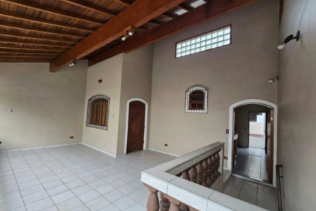 Casa espaçosa com edícula e 218 m² muito bem aproveitados! Conjunto Residencial Butantã, São Paulo - SP