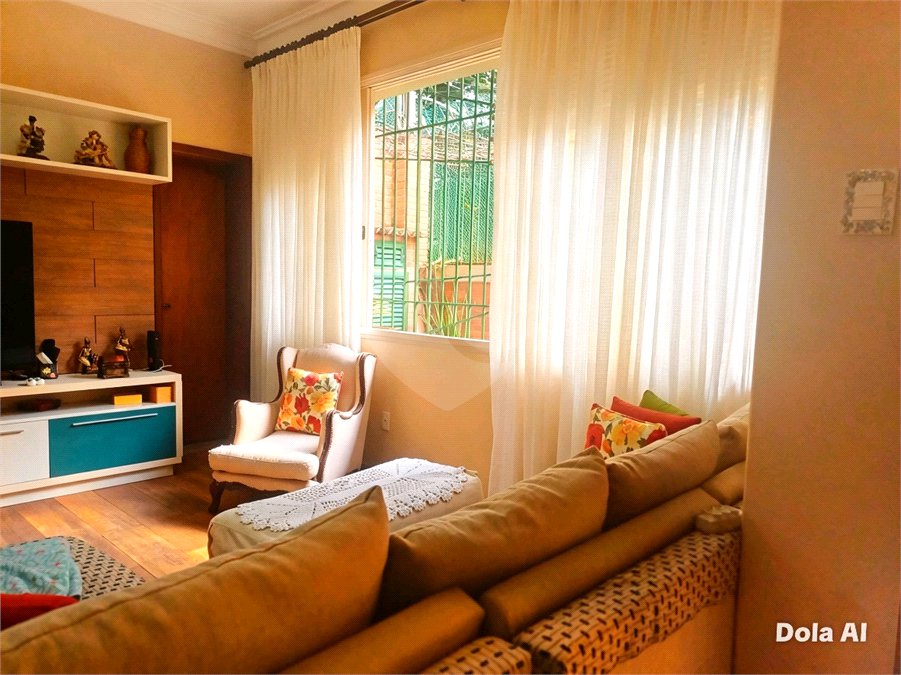 Casa à venda com 4 quartos, sendo 1 suíte,  em Tijuca, Rio de Janeiro, RJ