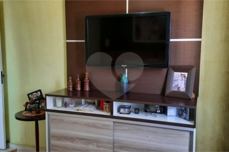 Apartamento à venda com 3 quartos, sendo 1 suíte,  em Vila Pagano, Valinhos, SP