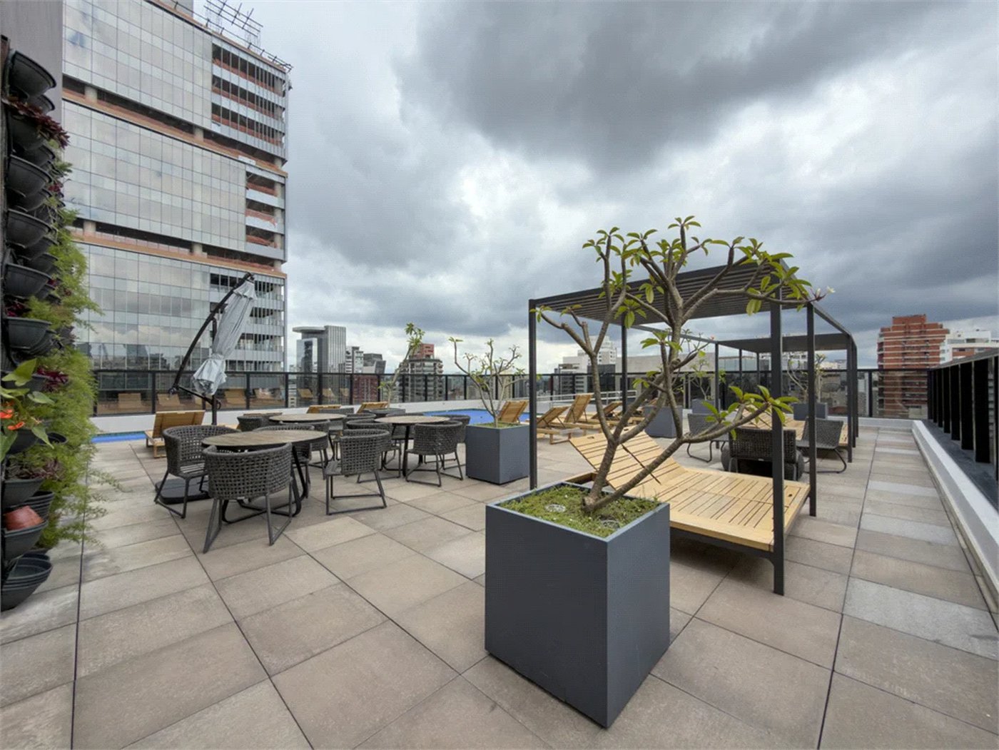 Apartamento à venda com 3 suítes em Pinheiros, São Paulo, SP