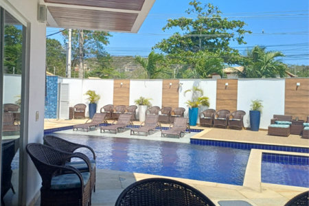 Casa à venda com 12 quartos, sendo 8 suítes, em Geribá, Armação dos Búzios, RJ
