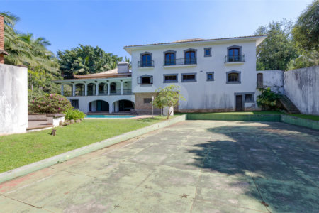 Casa à venda com 5 suítes no condomínio Chácara Flora, São Paulo - SP