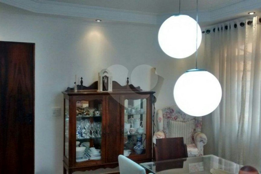 Casa Térrea à venda com 3 quartos, sendo 1 suíte,  em Jardim Peri, São Paulo, SP