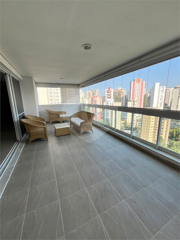 Apartamento à venda com 3 suítes em Vila Andrade, São Paulo, SP