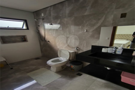 Casa 3 quartos 3 suítes Faixa Azul com piscina aquecida