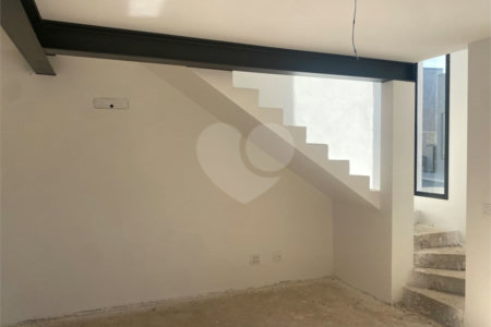 Casa à venda com 2 suítes no condomínio Vila Ilha de Creta, Valinhos - SP