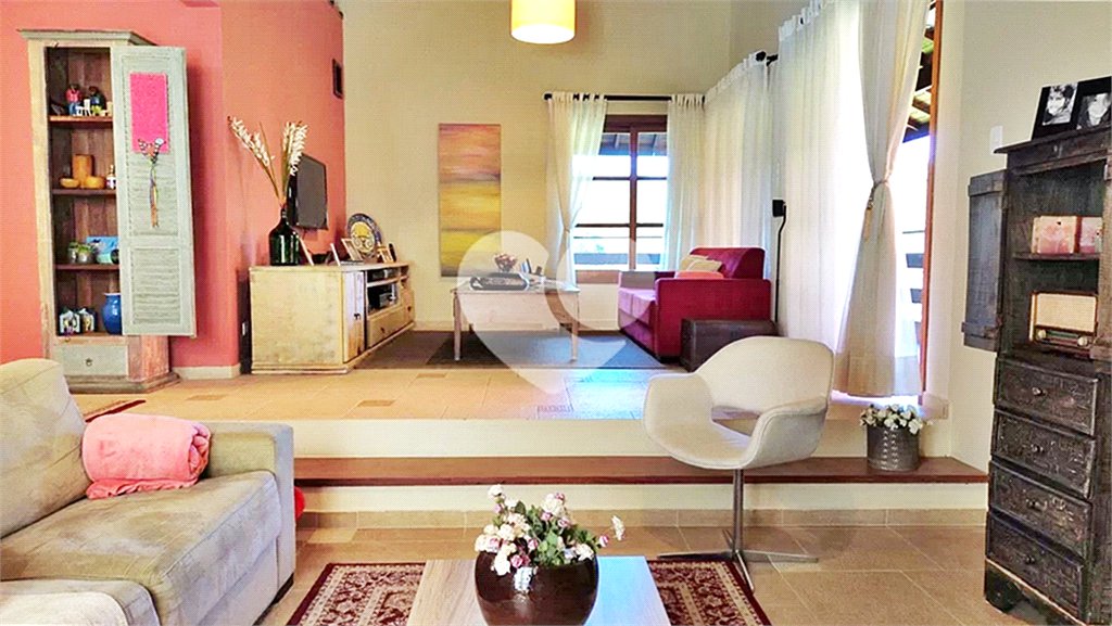 Casa à venda com 3 quartos no condomínio Alpes da Cantareira, Mairiporã - SP