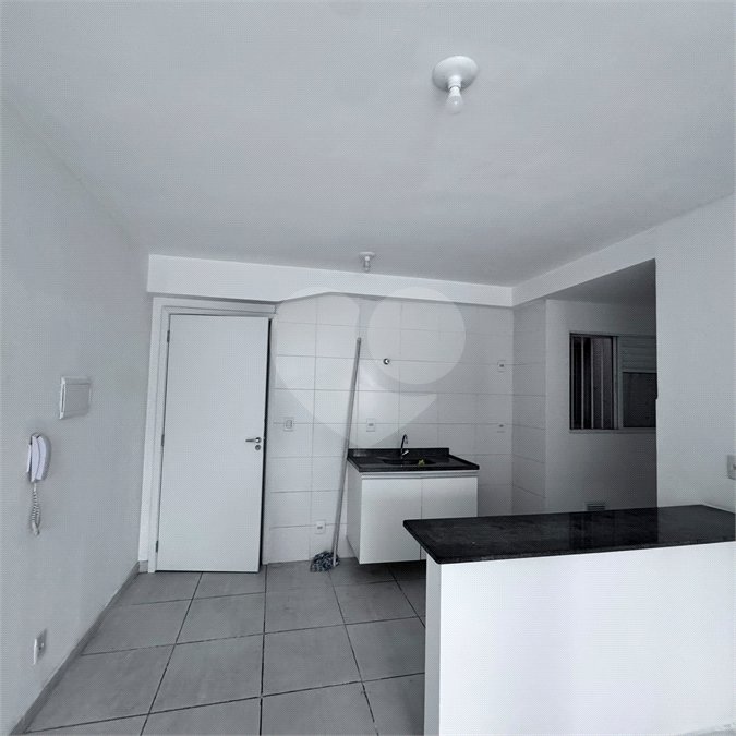 Apartamento para alugar com 1 quarto em Jardim Vila Galvão, Guarulhos, SP