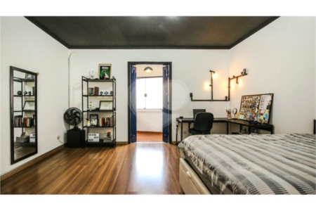 Prédio à venda com 5 quartos em Santa Teresinha, São Paulo, SP