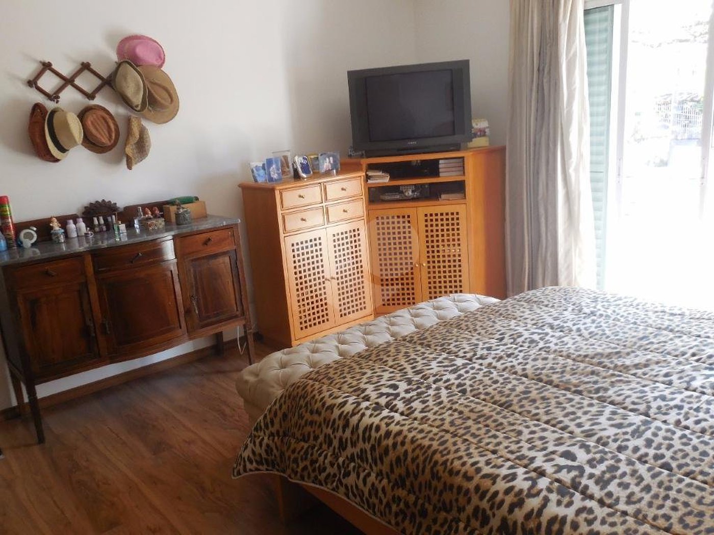 Casa à venda com 3 suítes no condomínio Praça Vitoriano Rodrigues Xavier,35, São Paulo - SP