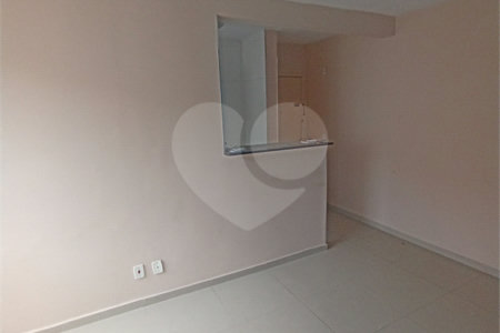 Apartamento para alugar com 2 quartos em Campo Grande, Rio de Janeiro, RJ